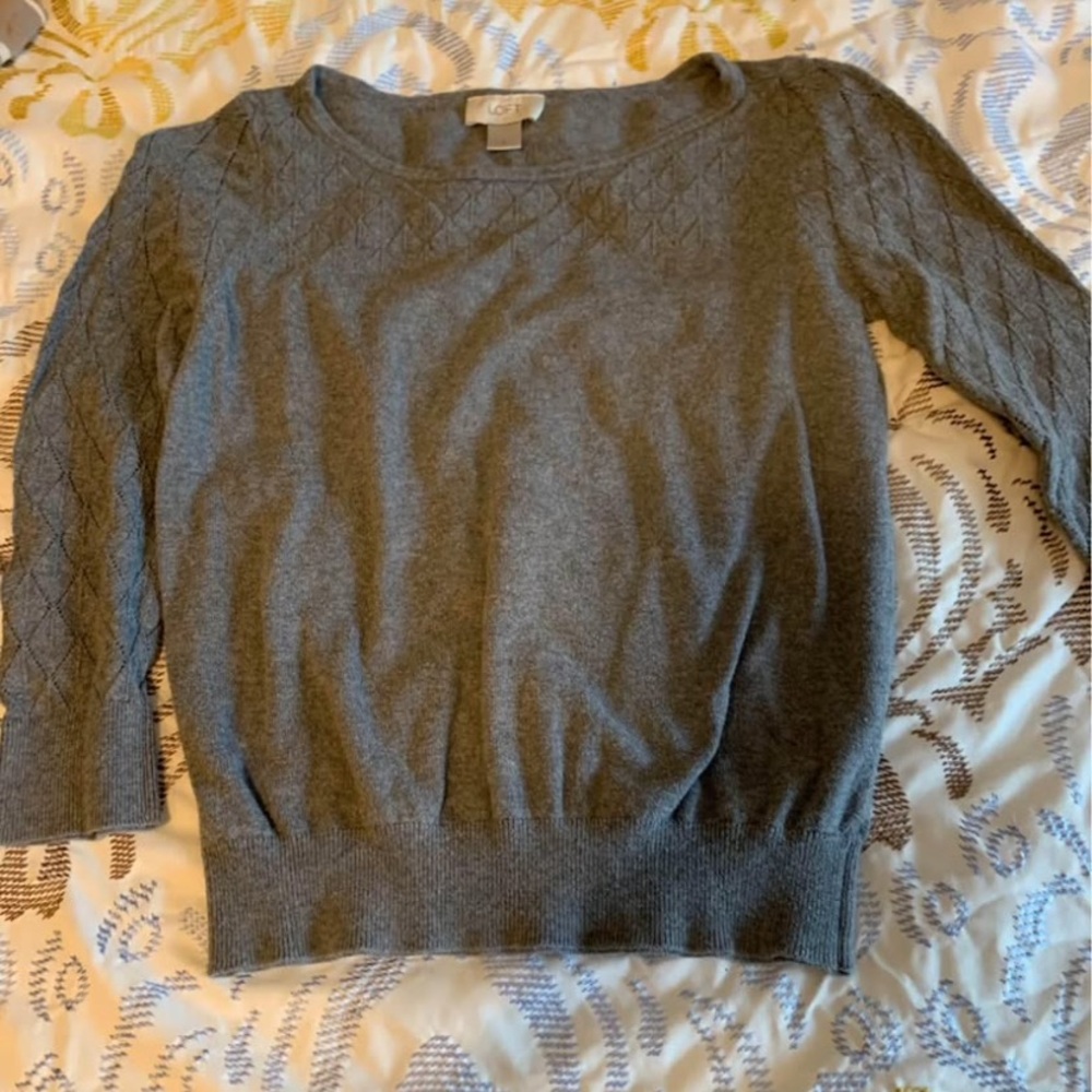 Women’s Loft Sweater Size Small